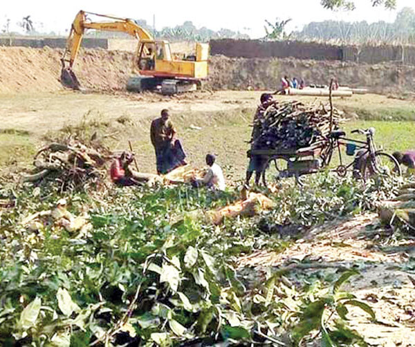 দুর্গাপুরে অবৈধ পুকুর খননে মামলা, রক্ষা পেল তিন ফসলি আবাদি জমি