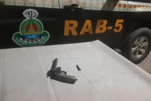 রাজশাহীতে র‍্যাবের অভিযানে বিদেশি অস্ত্র উদ্ধার