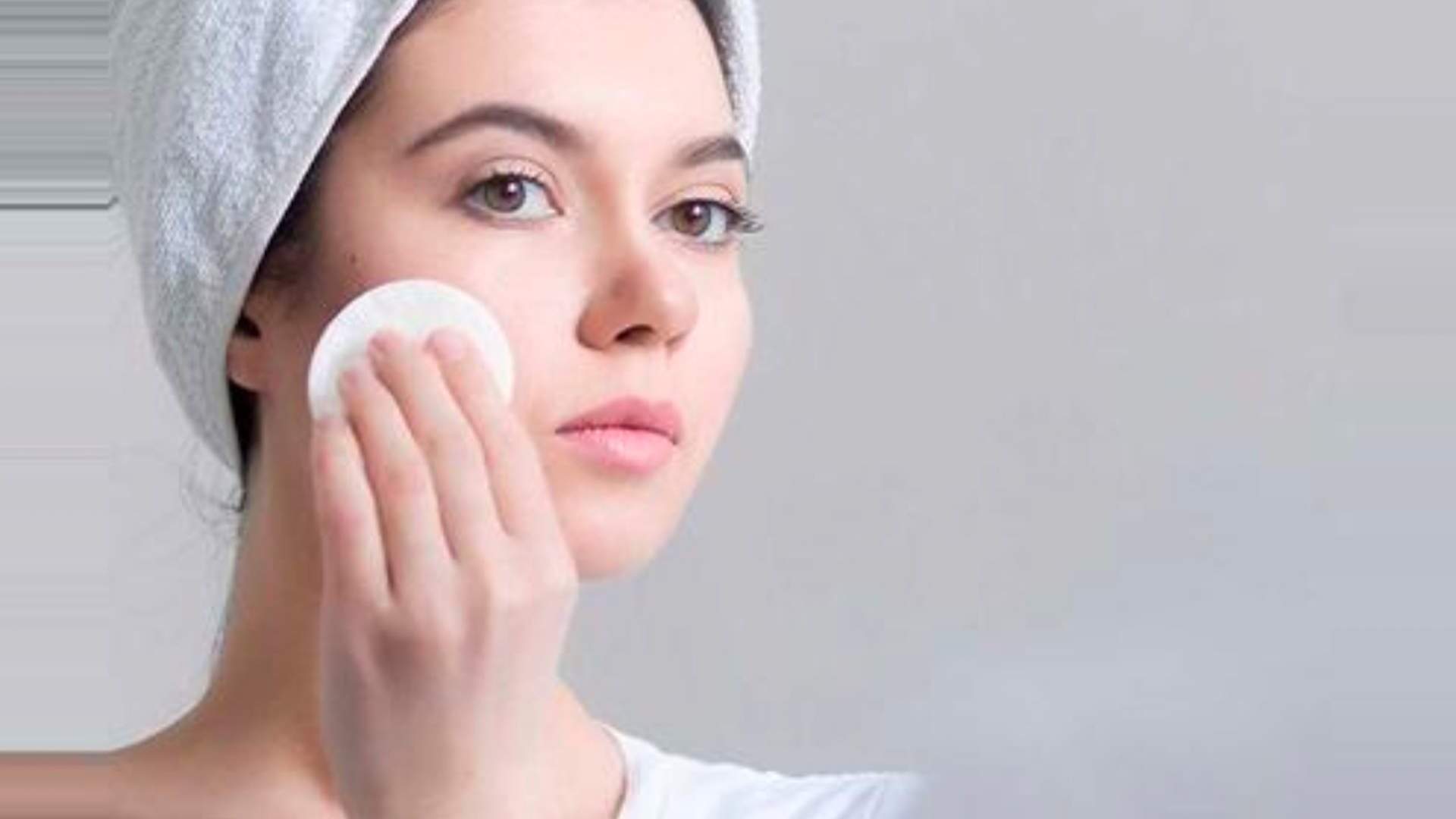 গরমে তৈলাক্ত ত্বকের ৪ ভুল পরিচর্যা, কী করবেন?