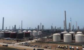 ইরান থেকে তেল কেনার অভিযোগ প্রত্যাখ্যান চীনা রিফাইনারির