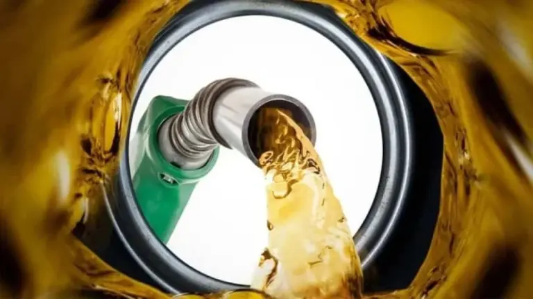 জ্বালানি তেলের জন্য হাহাকার সর্বত্র