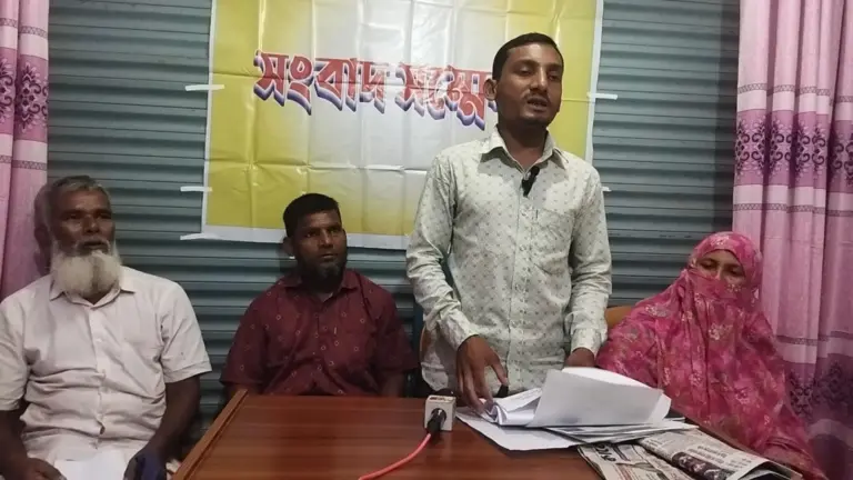 অস্তিত্বহীন স্কুলে চাকরির প্রলোভনে টাকা খোয়াচ্ছেন হাজারও বেকার