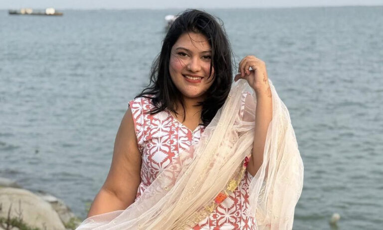 আজ আসবে কারিনার মরদেহ, মুন্সিগঞ্জে দাফন হবে সোমবার