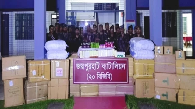 জয়পুরহাটে কুরিয়ার সার্ভিসের গোডাউন থেকে অর্ধকোটি টাকার যৌন উত্তেজক সিরাপ জব্দ