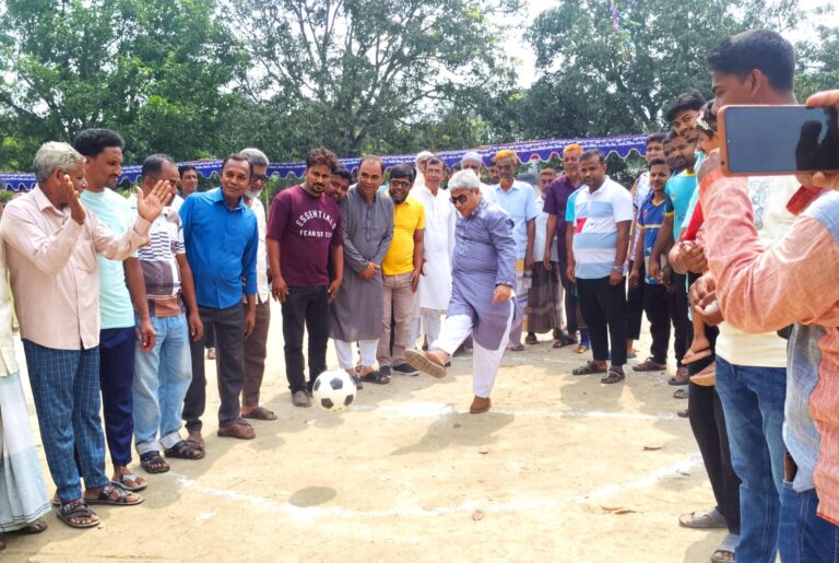 তরুণ সমাজকে বিপথগামী হওয়া থেকে রক্ষা করবে খেলাধুলা: এমপি মিলন