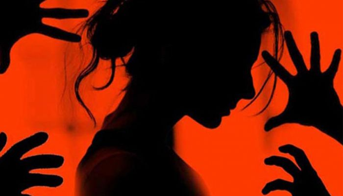 পুঠিয়ায় অনাথ কিশোরীকে ধর্ষণের অভিযোগ