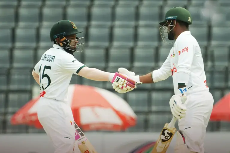 পাকিস্তানকে ৪৩৭ রানের লক্ষ্য দিল বাংলাদেশ