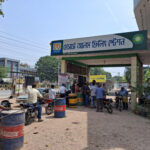 রাজশাহীর পেট্রোল পাম্পগুলোতে স্বস্তি ফিরছে, স্বল্প সময়ে মিলছে তেল