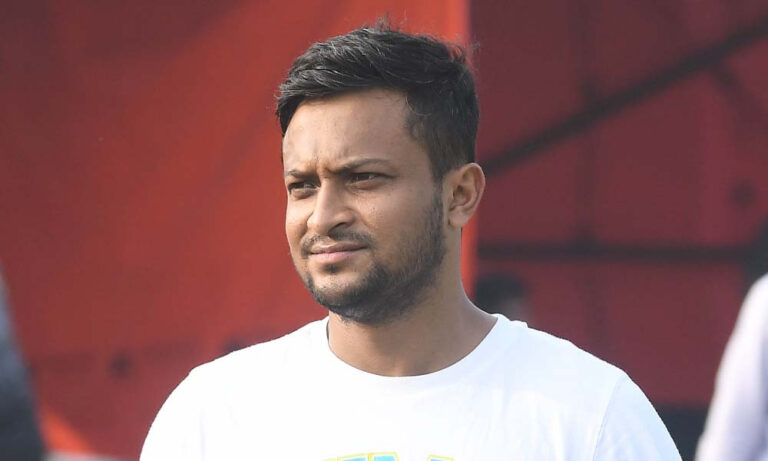বছরের শেষ দিকে দেশে ফেরার আশা সাকিবের