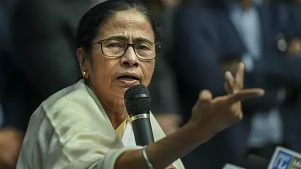 বিপাকে মমতা বন্দ্যোপাধ্যায়