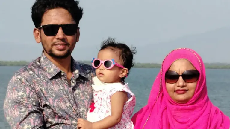 মোটরসাইকেল থেকে ছিটকে পড়ে ২ বছরের শিশু, বাঁচাতে গিয়ে প্রাণ গেল মা-সন্তানের
