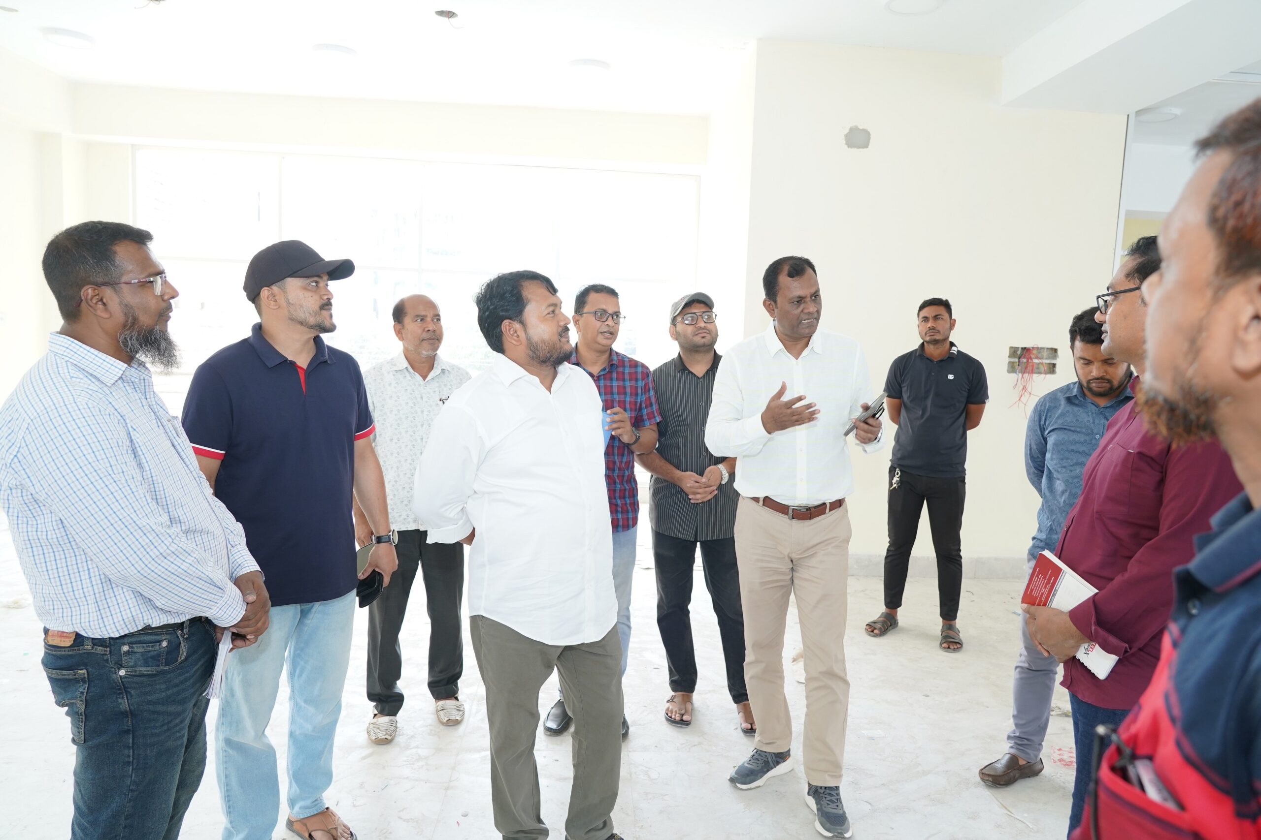 ৬নং ওয়ার্ড কাউন্সিলর কার্যালয় পরিদর্শনে রাসিক প্রশাসক