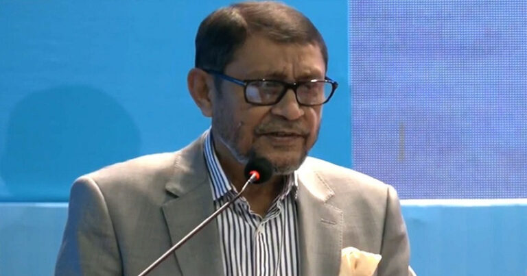 চিকিৎসকদের নিরাপত্তায় হাসপাতালে বসছে ‘ইমারজেন্সি অ্যালার্ম’ : স্বাস্থ্যমন্ত্রী               