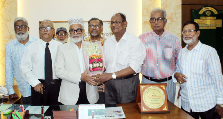 রাজশাহী জেলা পরিষদ প্রশাসককে সংবর্ধনা