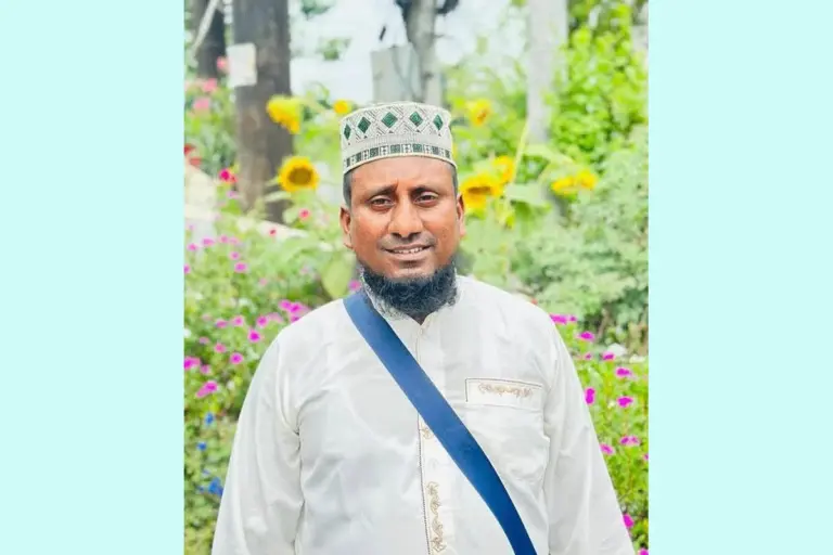 নওগাঁয় রেললাইনের পাশে পড়েছিল শিক্ষকের মরদেহ