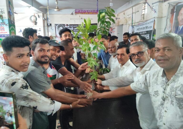 নওগাঁ জেলা ছাত্র দলের বৃক্ষ রোপণ কর্মসূচী
