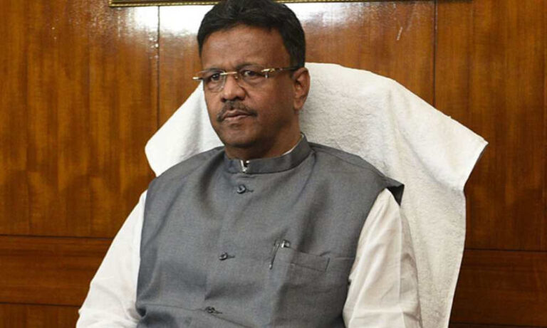 মেয়র পদ থেকে পদত্যাগ করলেন ফিরহাদ হাকিম