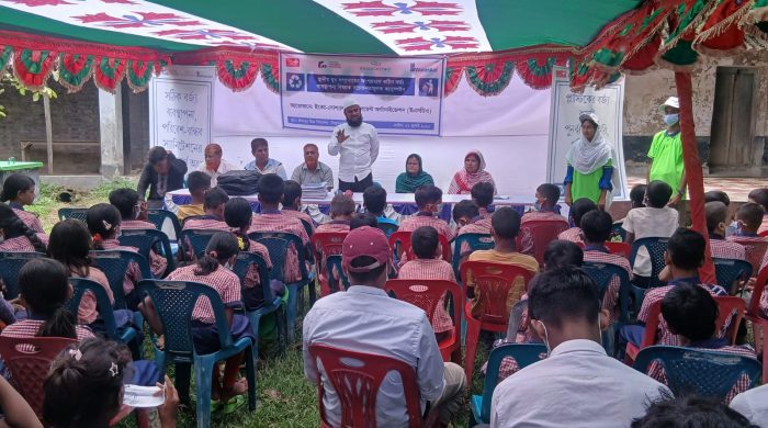 নিয়ামতপুরে বর্জ্য ব্যবস্থাপনা বিষয়ক সভা