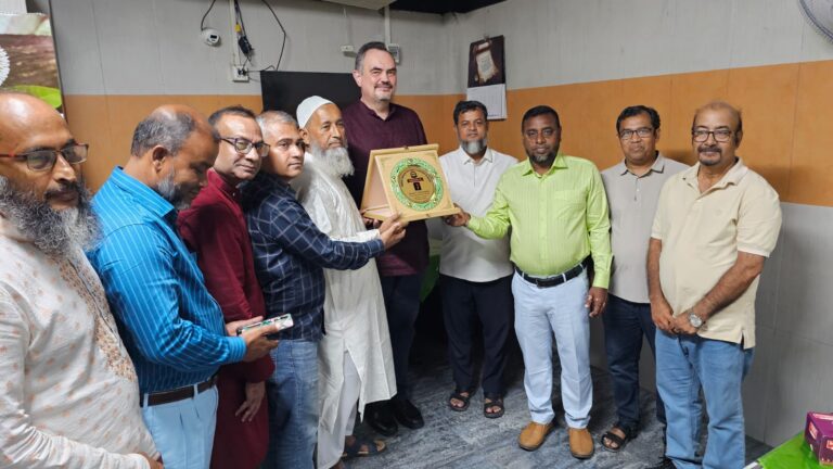 আমেরিকান এম্বাসেডরের সাথে রাজশাহী বাণিজ্যিক মৎস্যচাষী মালিক সমিতির সাক্ষাত