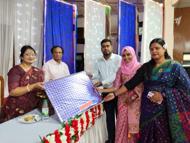 বাংলা বিভাগের বিভাগীয় প্রধানের বিদায় সংবর্ধনা ও কৃতি শিক্ষার্থী সংবর্ধনা