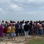 রাজশাহীর পদ্মায় নৌকাডুবি বাবা-ছেলে নিখোঁজ