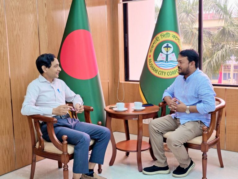 রাসিক প্রশাসকের সাথে রুয়েট উপাচার্যের সৌজন্য সাক্ষাৎ