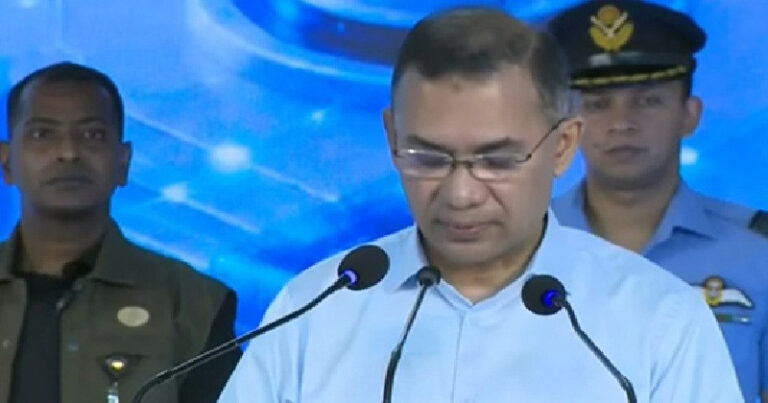 সব বাধা অতিক্রম করে দেশকে এগিয়ে নিতে চায় সরকার : প্রধানমন্ত্রী