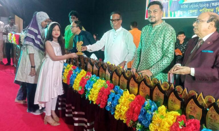 নগরীতে কোচিং সেন্টারের কৃতি শিক্ষার্থীদের সংবর্ধনা