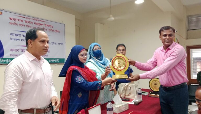 দুর্গাপুরে শিক্ষা সপ্তাহ উপলক্ষে পুরস্কার বিতরণ