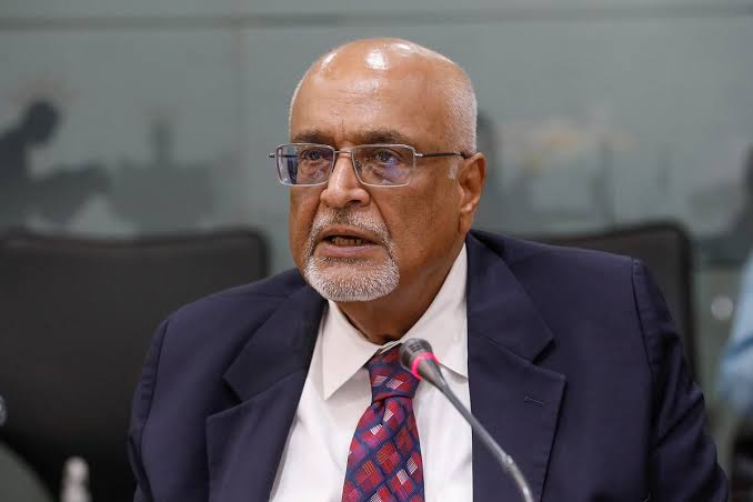 পে-স্কেল নিয়ে সিদ্ধান্ত নিতে দেরি হলে  পরিস্থিতি জটিল হবে: দেবপ্রিয় ভট্টাচার্য