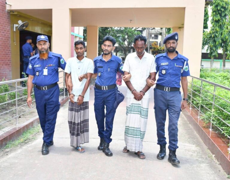 নওগাঁয় বিয়ের কথা বলে বাগানে ডেকে পুড়িয়ে হত্যা, গ্রেফতার ২