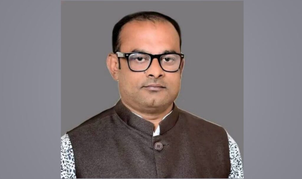 মহাদেবপুরে সাবেক উপজেলা চেয়ারম্যান মাসুদ গ্রেপ্তার