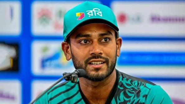 অস্ট্রেলিয়ায় সেঞ্চুরি পেয়ে যা বললেন মিরাজ