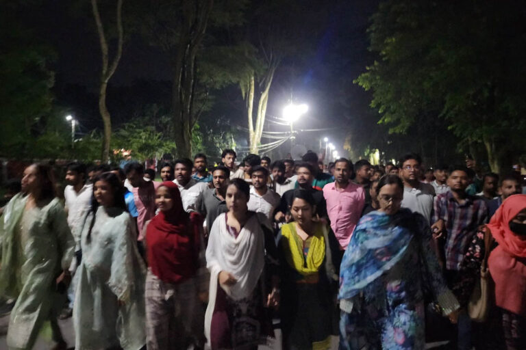 রাকসু নেতৃবৃন্দের বিরুদ্ধে টাকা আত্মসাতের অভিযোগ, ছাত্রদলের বিক্ষোভ