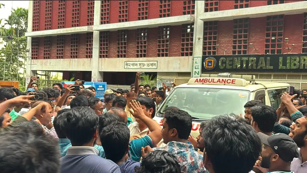 রাকসুর জিএস-এজিএসসহ ৯ জনের বিরুদ্ধে মামলা