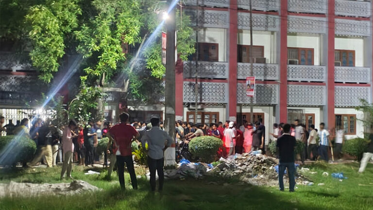 রাবিতে দুই বিভাগের সংঘর্ষের ঘটনায় ৩ সদস্যের তদন্ত কমিটি