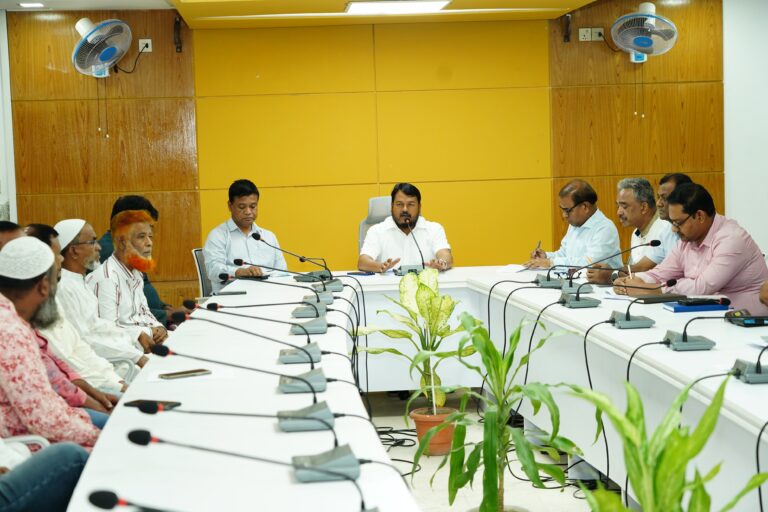 সম্মিলিতভাবে রাজশাহী মহানগরীকে ঢেলে সাজাতে চাই: রাসিক প্রশাসক