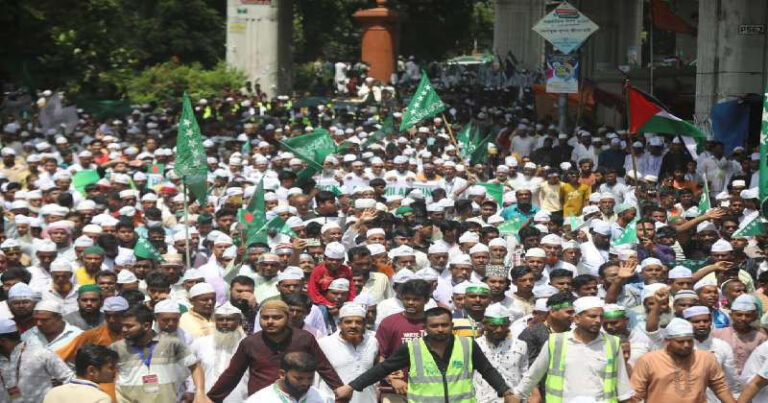 সারাদেশে যথাযোগ্য মর্যাদায় পবিত্র ঈদে মিলাদুন্নবী (সা.) পালিত