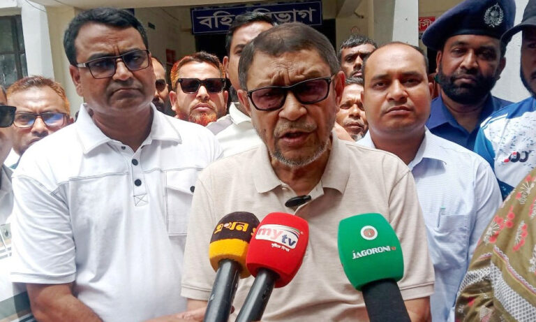 শিগগিরই ১ লাখ স্বাস্থ্যকর্মী নিয়োগ : স্বাস্থ্যমন্ত্রী