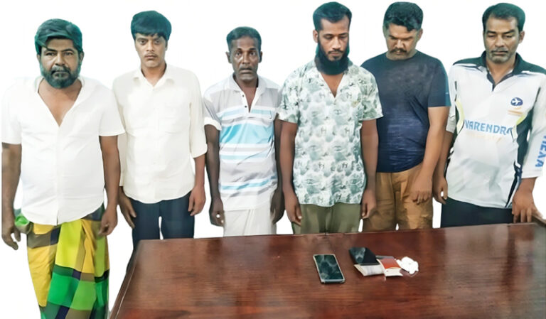 নগরীতে জুয়ার আসর থেকে ৬ জন আটক