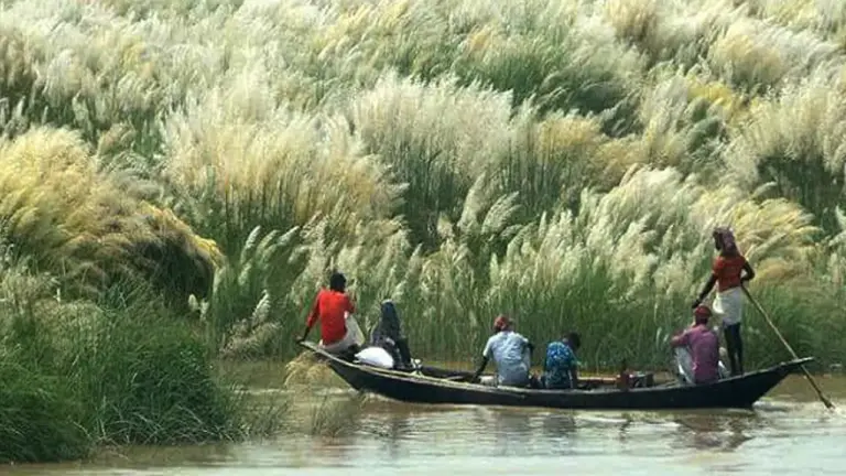 উত্তরাঞ্চলে শরতেই কুয়াশার আগমন