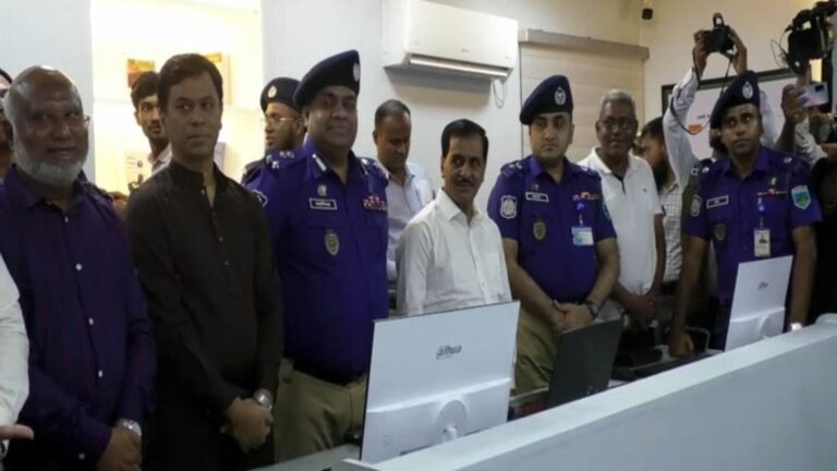 এআই সিসিটিভি ক্যামেরার নজরদারীতে নওগাঁ শহর