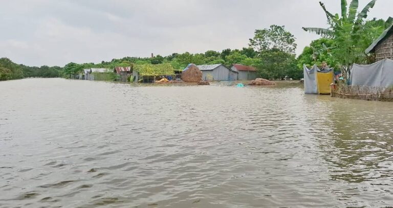 চাঁপাইনবাবগঞ্জে প্লাবিত পাঁচ ইউনিয়ন