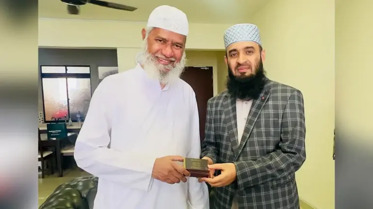জাকির নায়েকের সঙ্গে আজহারির সাক্ষাৎ, উপহার পেলেন ‘বিশেষ আতর’
