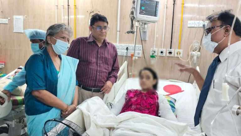 নিয়ামতপুরে মা ও শিশু কল্যাণ কেন্দ্রে  নেই চিকিৎসক-ওষুধ, ব্যাহত চিকিৎসা