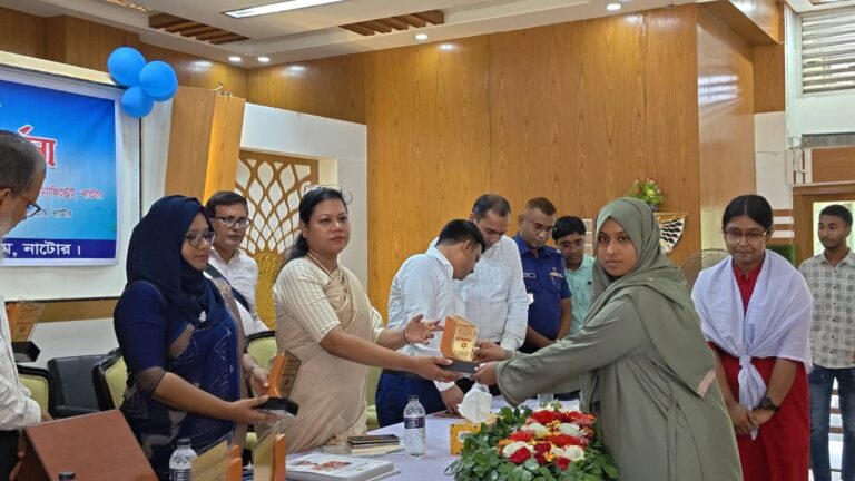 বড়াইগ্রামে জিপিএ-৫ প্রাপ্ত কৃতি শিক্ষার্থীদের সংবর্ধনা