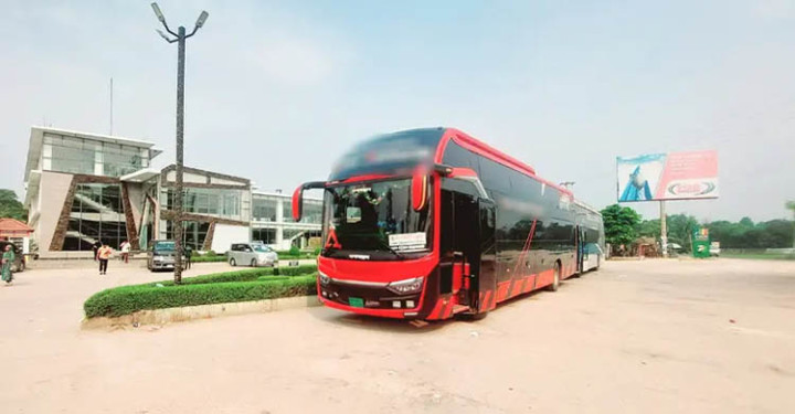 বিআরটিএর অনুমতি ছাড়া কোনো বাস চালানো যাবে না: হাইকোর্ট