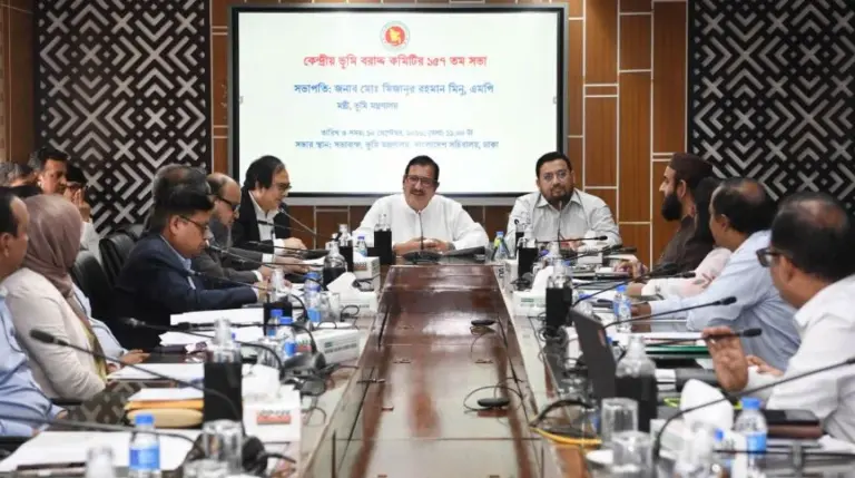 সরকারি স্বার্থ সংরক্ষণ ও সুষম ভূমি ব্যবহারে সর্বোচ্চ গুরুত্ব দিচ্ছে সরকার : ভূমিমন্ত্রী মিনু