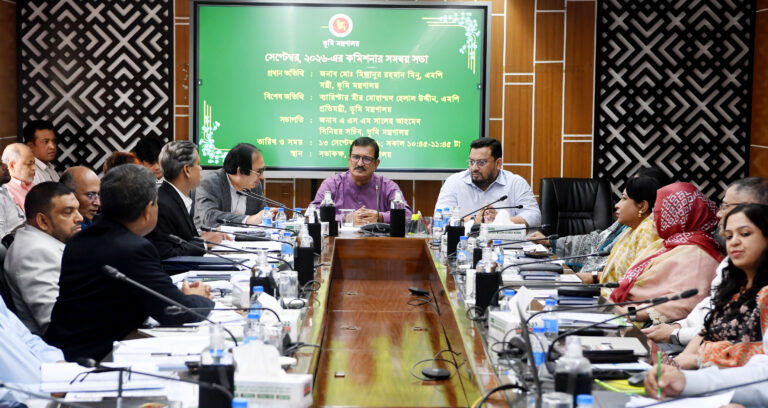 ভূমিমন্ত্রী মো. মিজানুর রহমান মিনু  ফসলি জমি, সরকারি ও সাধারণ মানুষের জমি ভূমিদস্যুদের হাত থেকে রক্ষায় জিরো টলারেন্স নীতি গ্রহণ করেছে সরকার