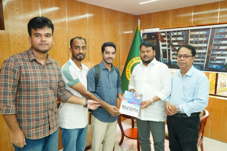 রাসিক প্রশাসকের সঙ্গে রাবি প্রেসক্লাবের নেতৃবৃন্দের সাক্ষাৎ